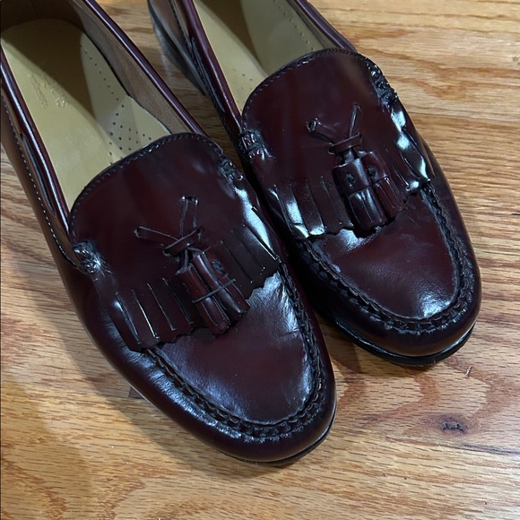 G.H Bass Women’s Weejuns Tassel Loafer Wine Red Burgundy Leather Jaclyn Size 8.5 - Picture 3 of 12